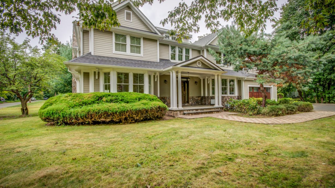 86 Ransom Avenue, Sea Cliff, NY, 11579 Scene 3