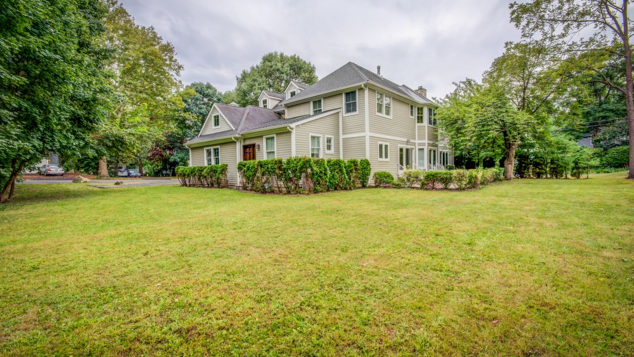 86 Ransom Avenue, Sea Cliff, NY, 11579 Scene 4