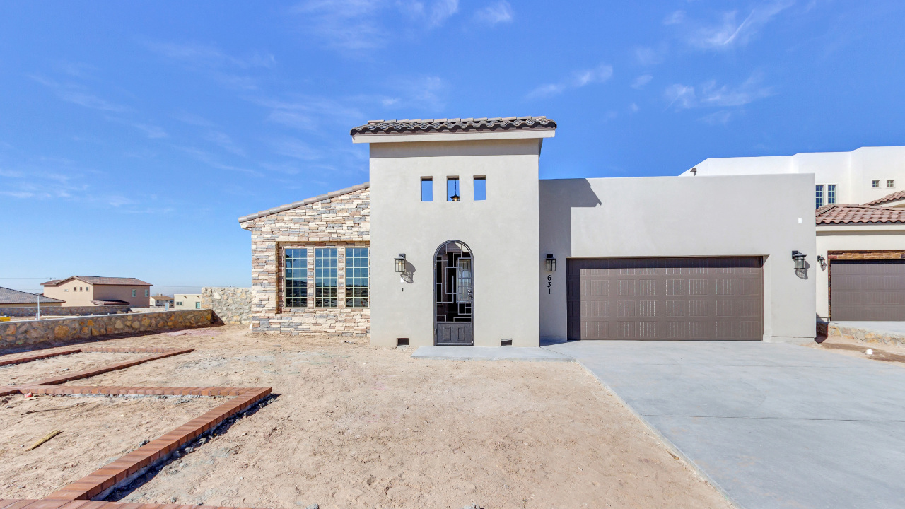 631 Port Royal, El Paso, TX, 79928 Scene 1