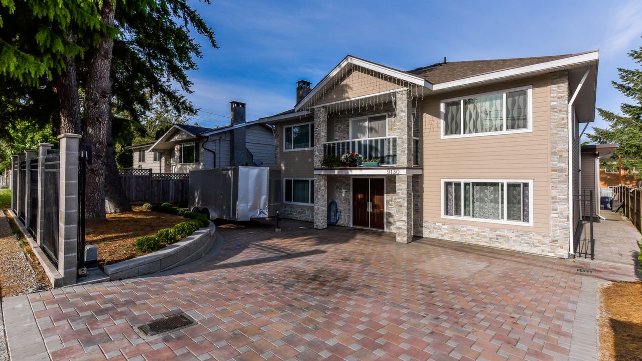 9130 128 St, Surrey, BC, V3V 5M8 Scene 1