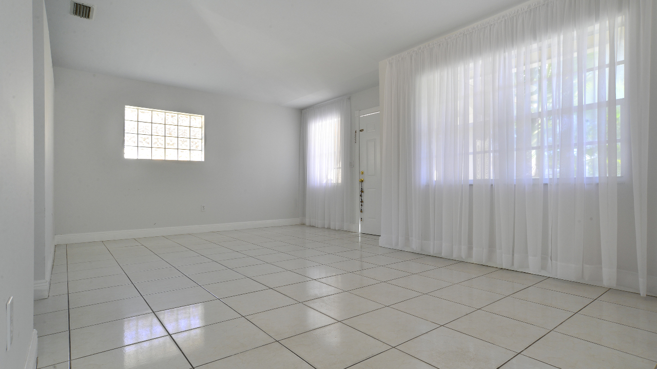 13753-SW-157-St-05