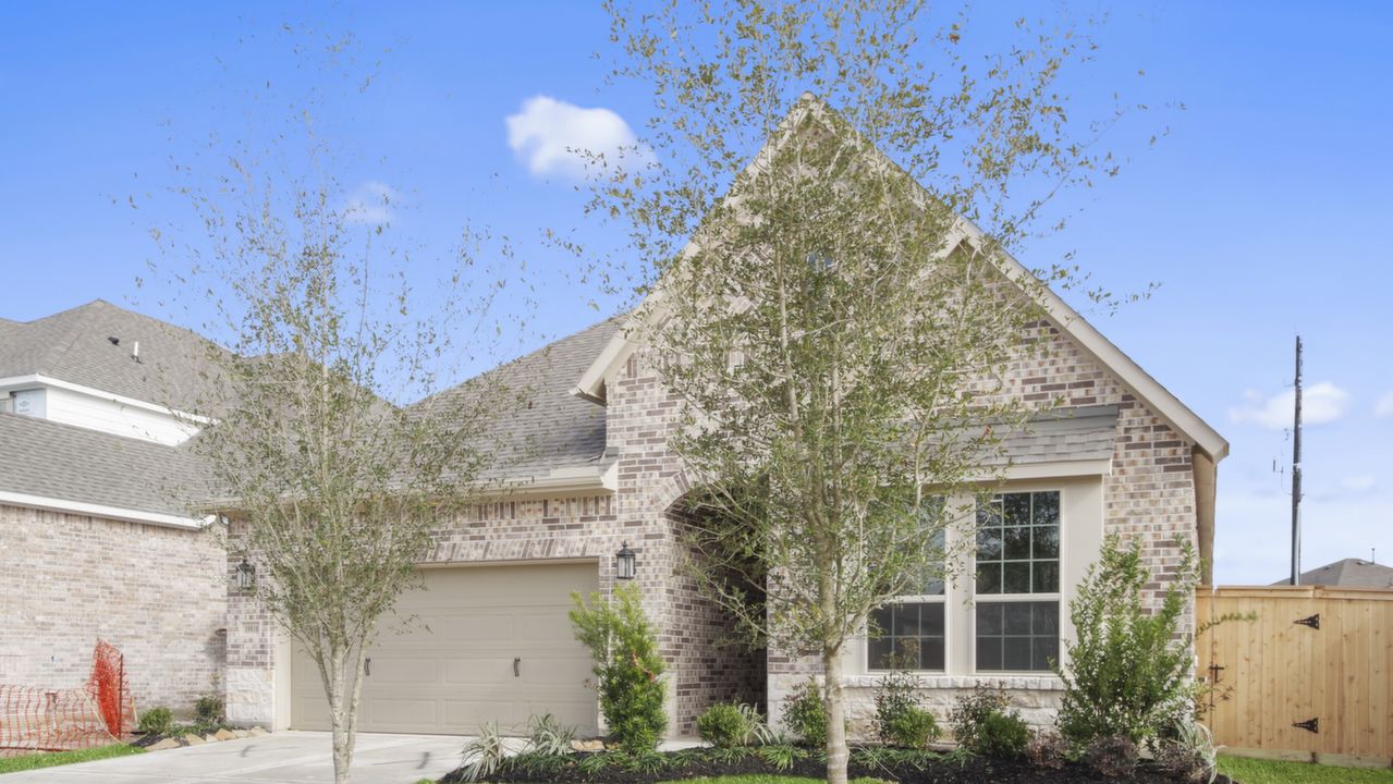 10810CrestwoodPoint_002