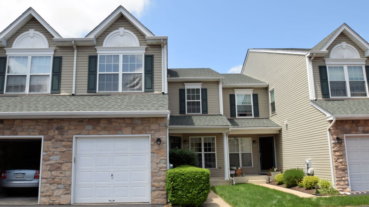 428 Green View Ct, Plymouth Meeting, PA, 19462 Scene 1