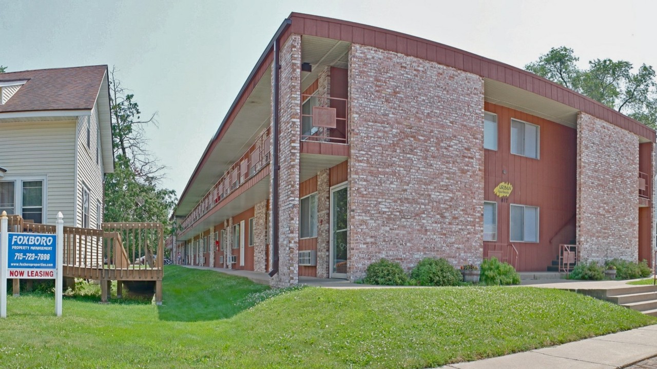 417 Washington Street, Eau Claire, WI, 54701 Scene 2