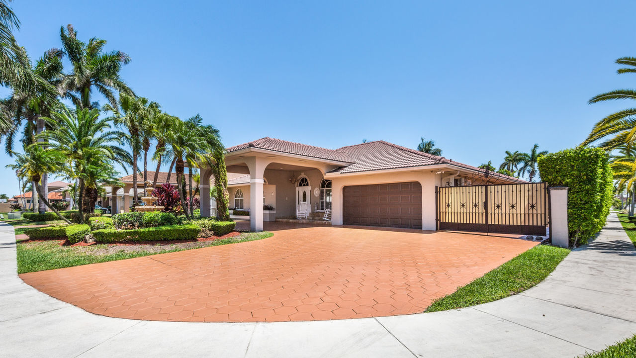 1597-SW-143rd-PL-01