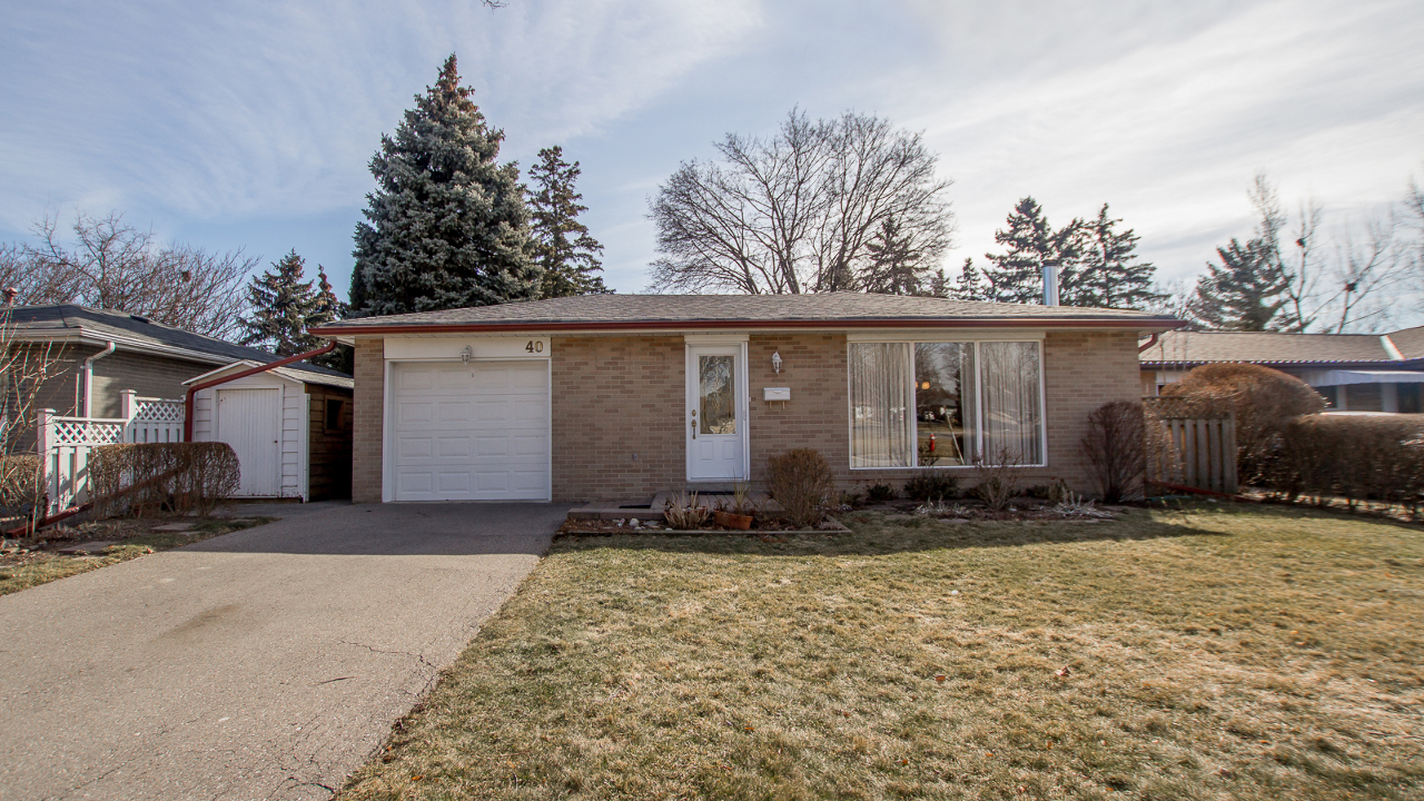 40 Belmont Drive, Brampton, ON, L6T 2K3 Scene 1