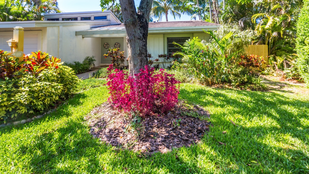 9055-SW-78th-Ct-02