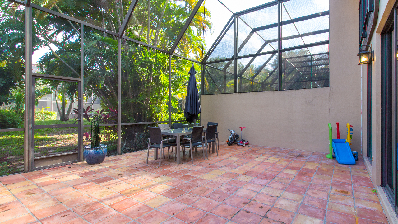 9807-Costa-Del-Sol-Blvd-06