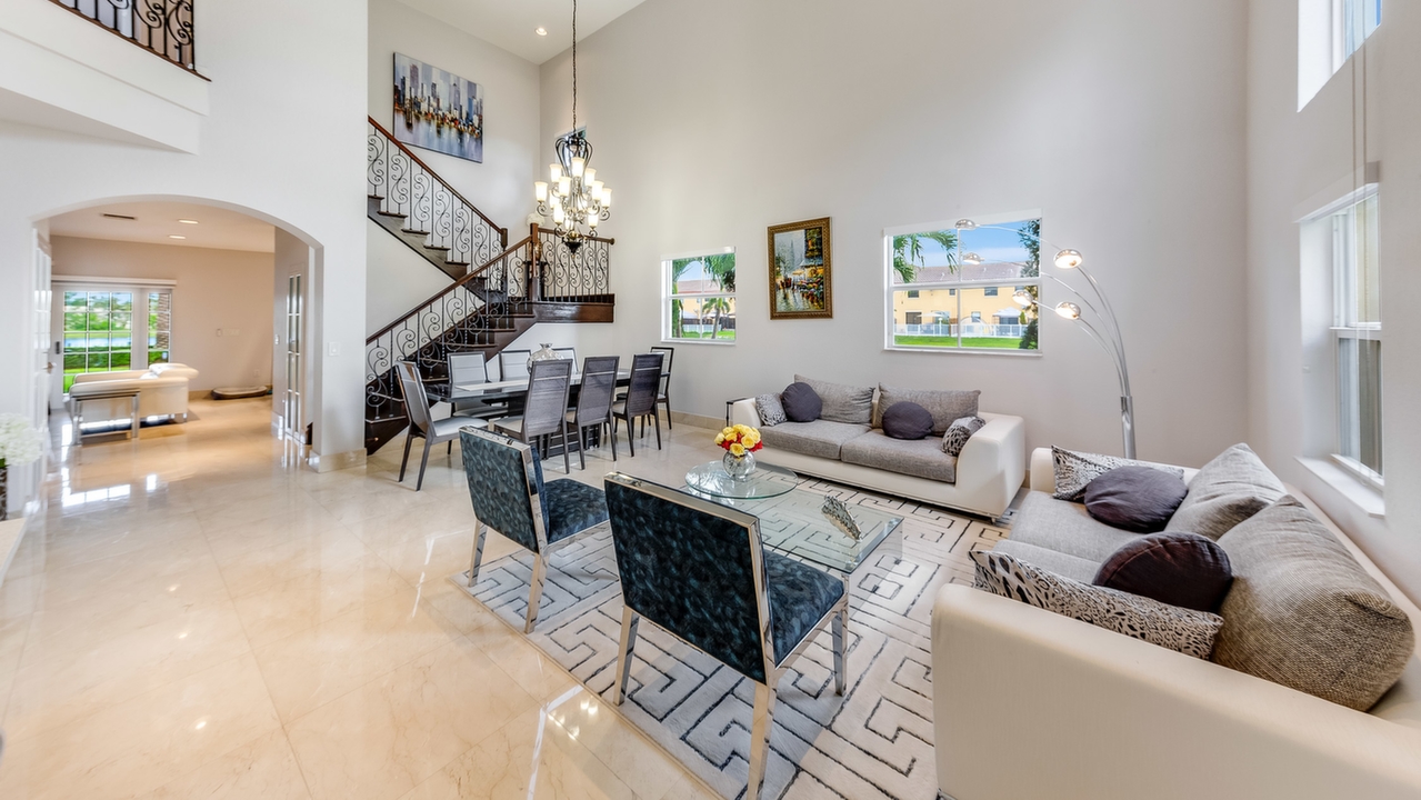 8646-NW-115th-PL-02