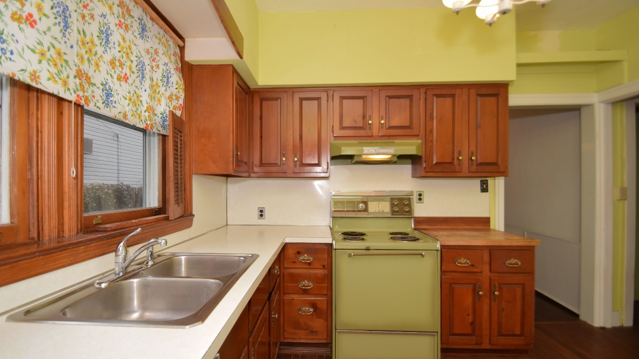 1332 Harding Blvd, Norristown, PA, 19401 Scene 3