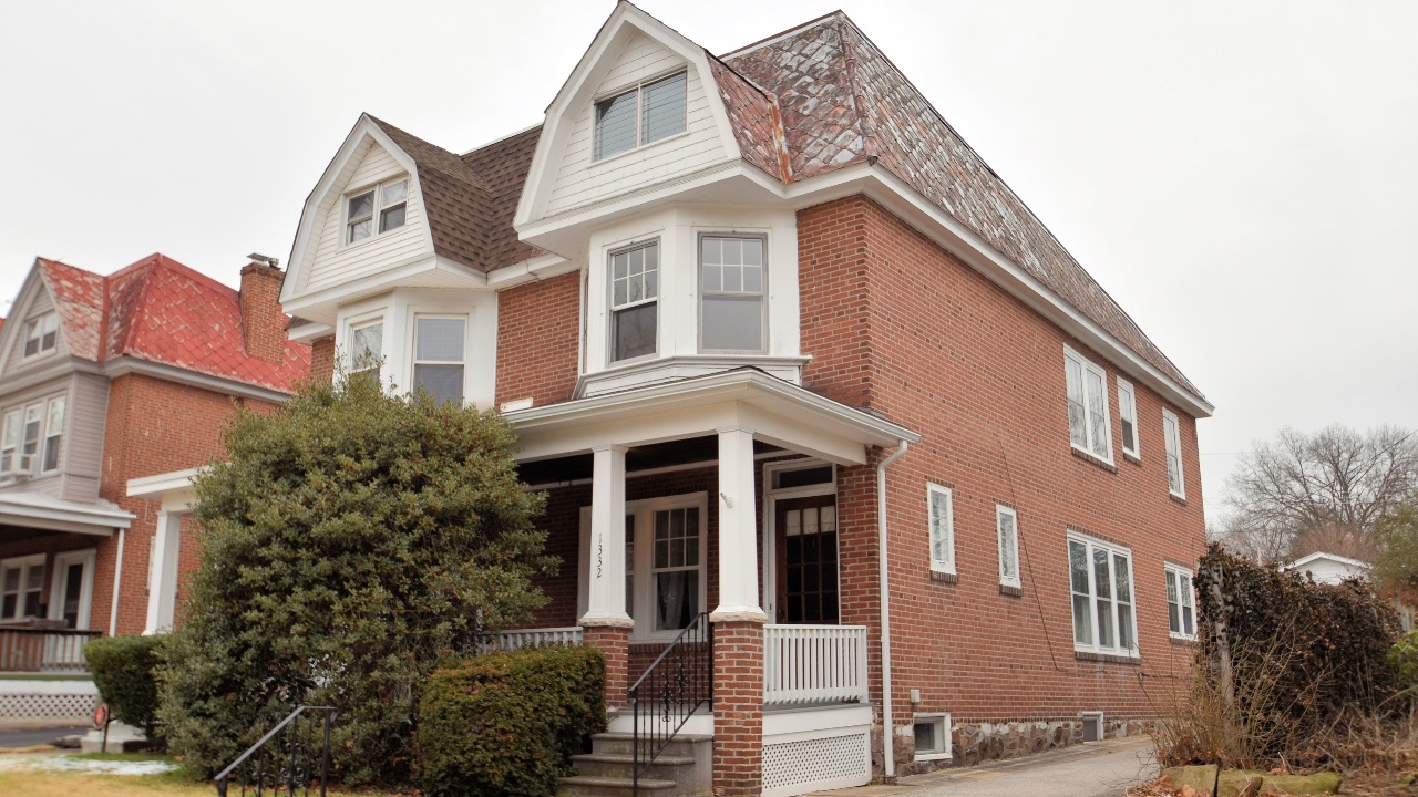 1332 Harding Blvd, Norristown, PA, 19401 Scene 1