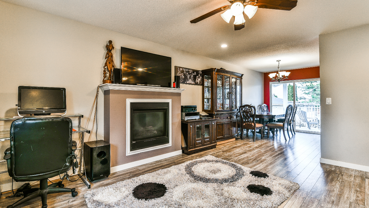 10201 Michel Pl, Surrey, BC, V3T 3R1 Scene 4