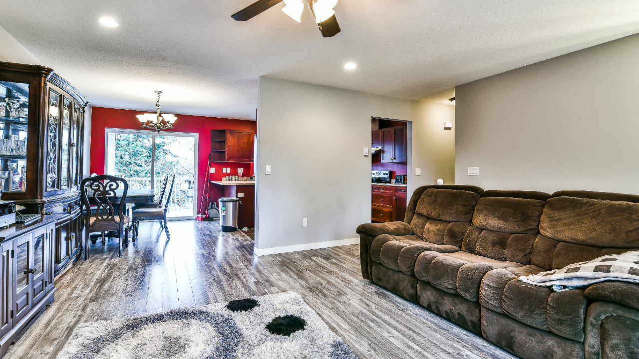 10201 Michel Pl, Surrey, BC, V3T 3R1 Scene 3