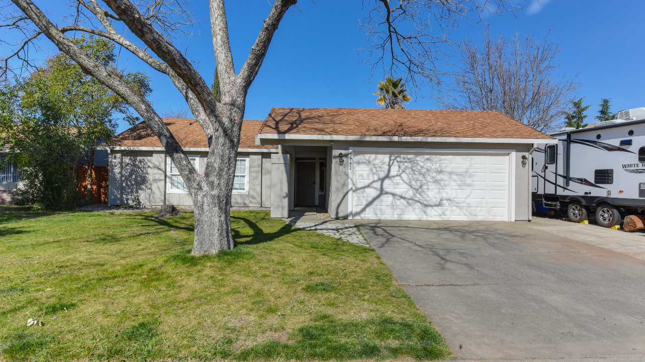 3782 Station Street, Sacramento, CA, 95827 Scene 2