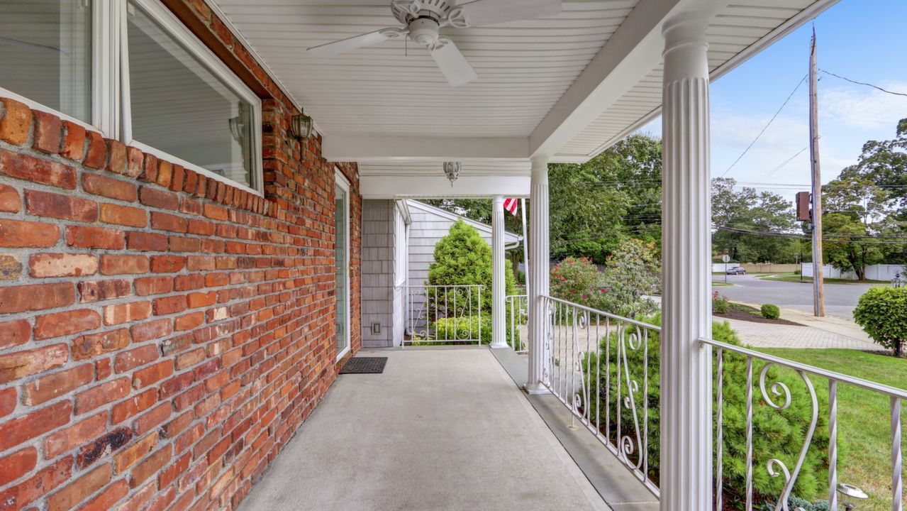 2759 S Shelley Rd, North Bellmore, NY, 11710 Scene 3