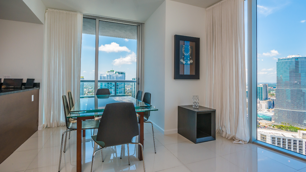 Icon-Brickell-#4204-03