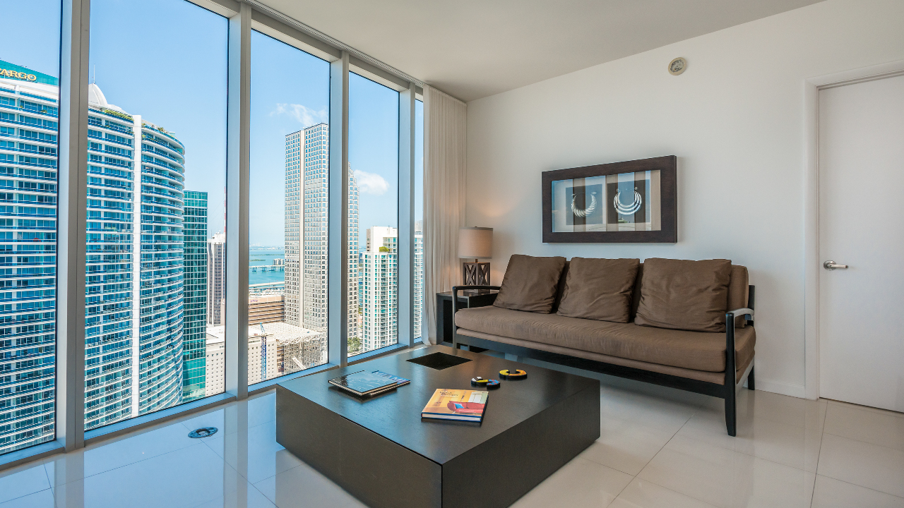Icon-Brickell-#4204-02