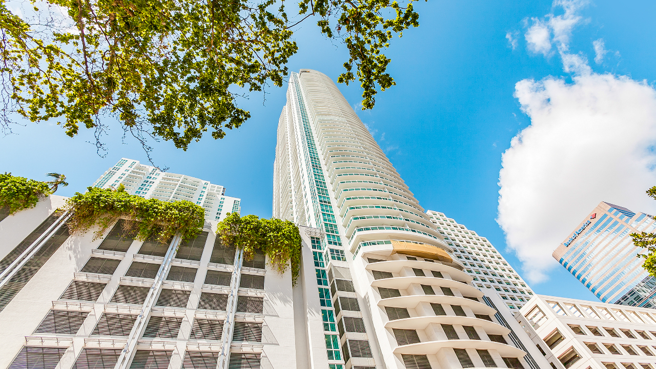 The-Plaza-#3007-01