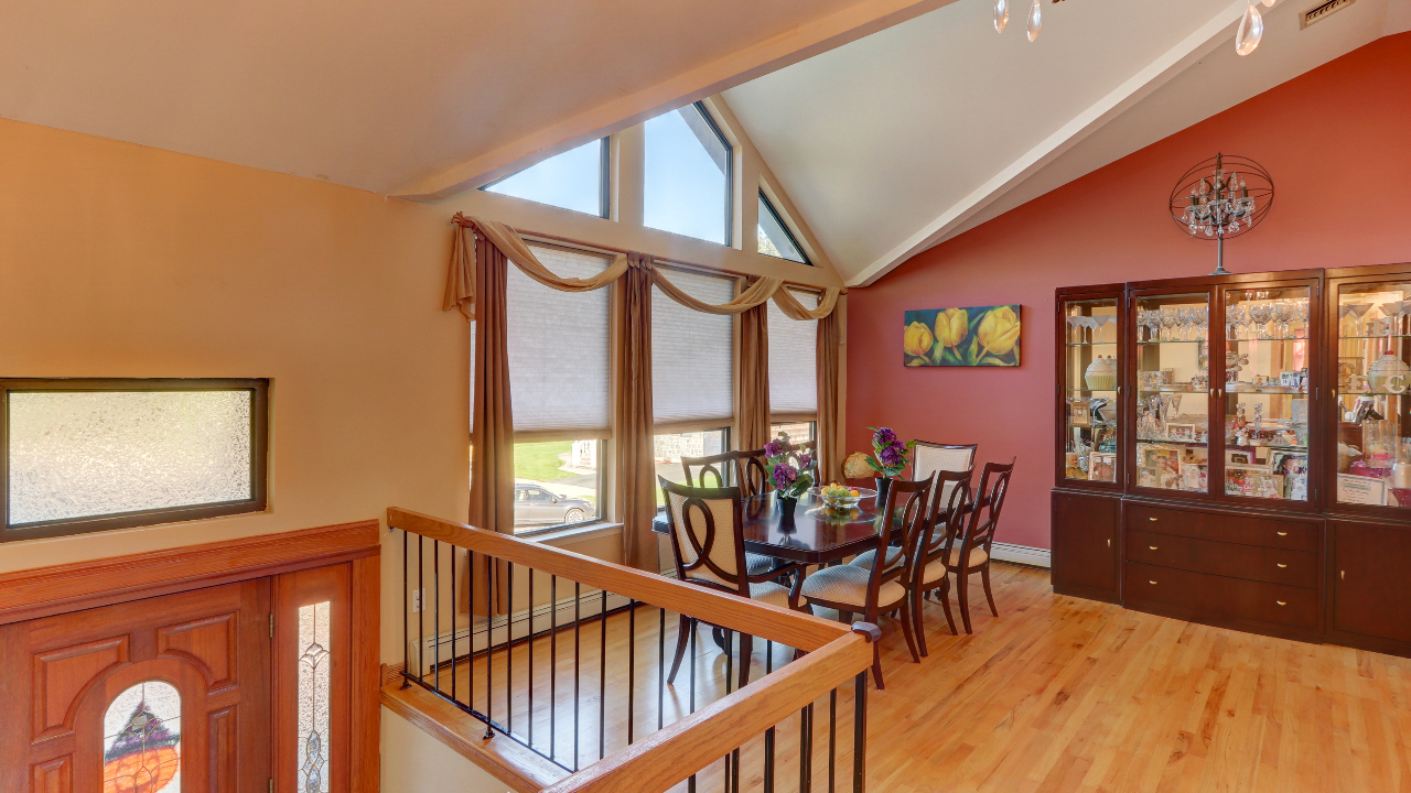 Foyer-Dining Room