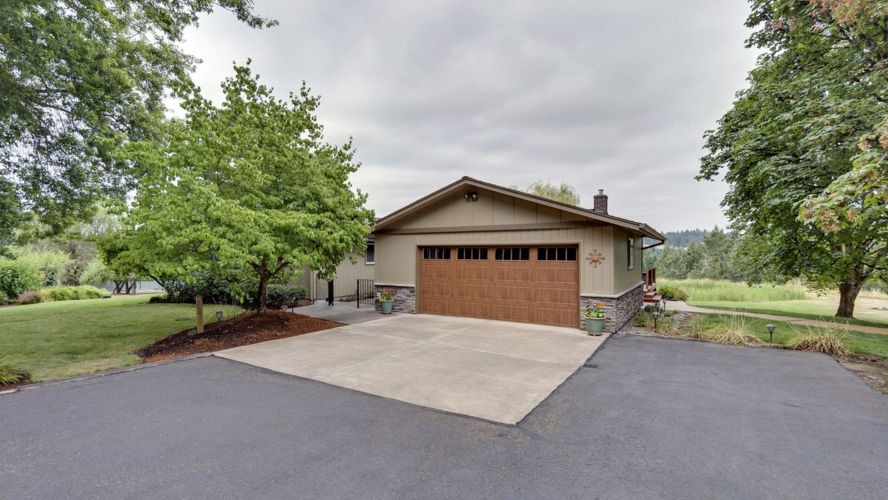 24498 S Central Point Rd, Canby, OR, 97013 Scene 1