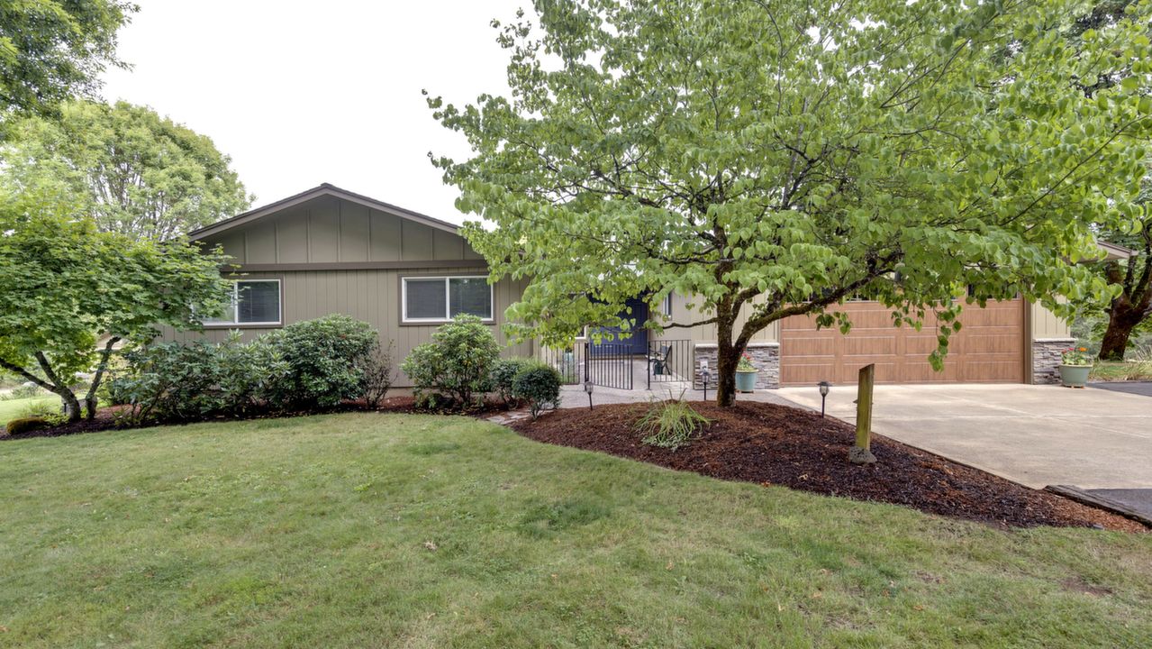 24498 S Central Point Rd, Canby, OR, 97013 Scene 2