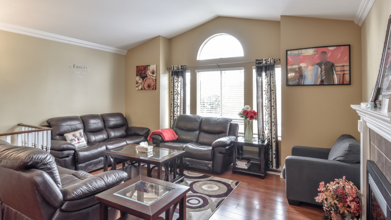 15890 95A Ave., Surrey, BC, V4N 2L4 Scene 3