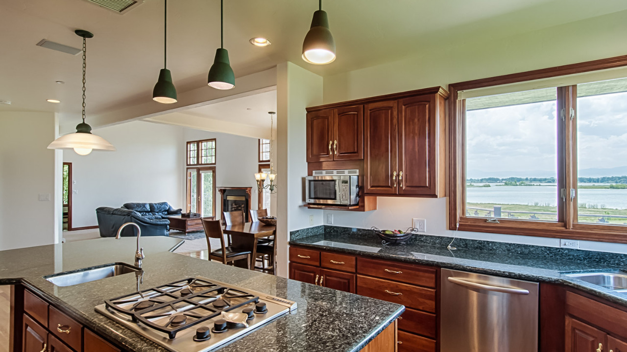 Beautiful Gourmet Kitchen