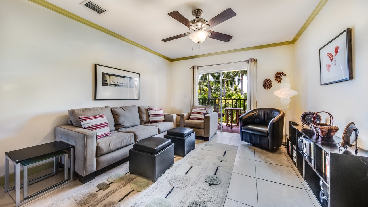 Royal-Palm-Villas-#304-03