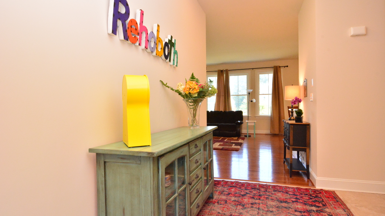 Foyer to Family Room