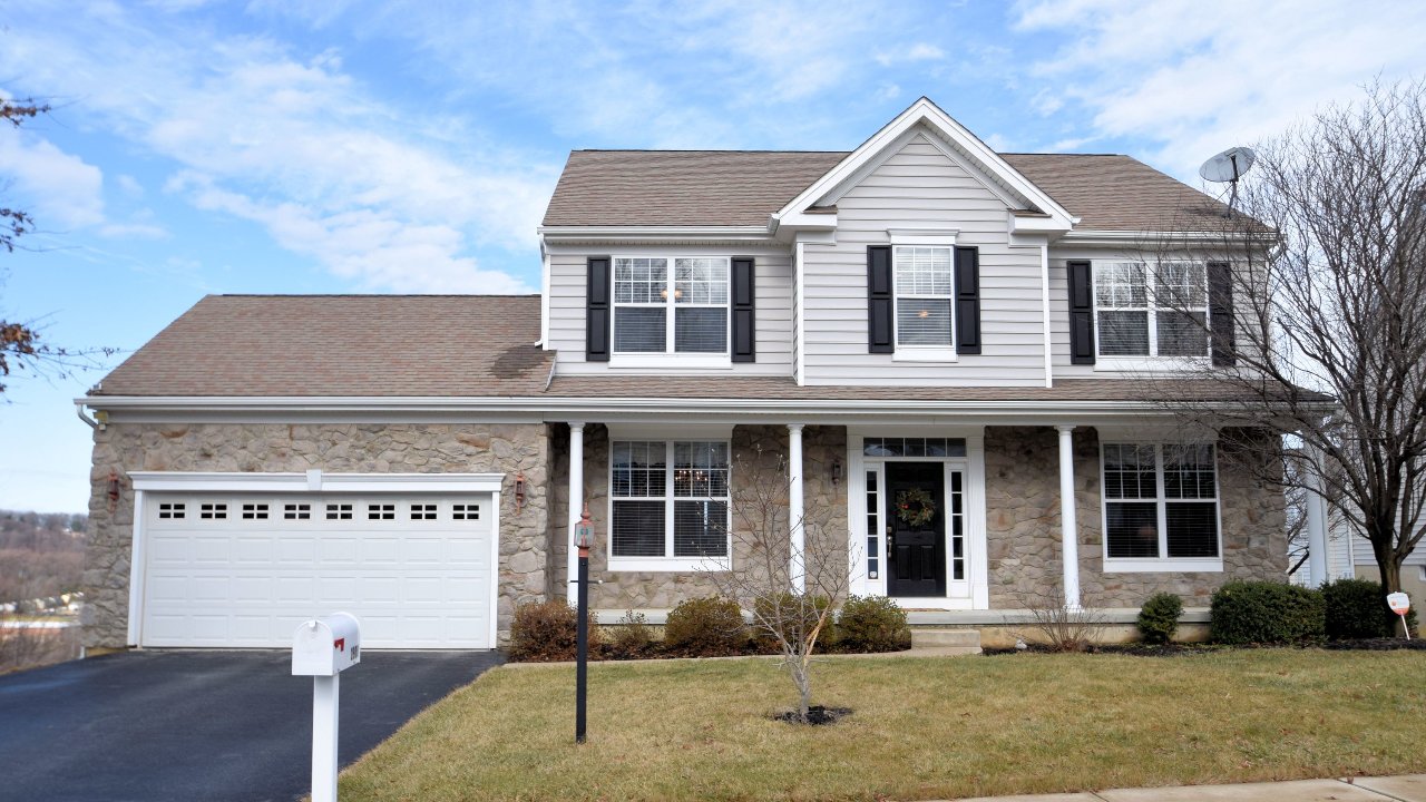 2908 Avebury Cir, Downingtown, PA, 19335 Scene 1