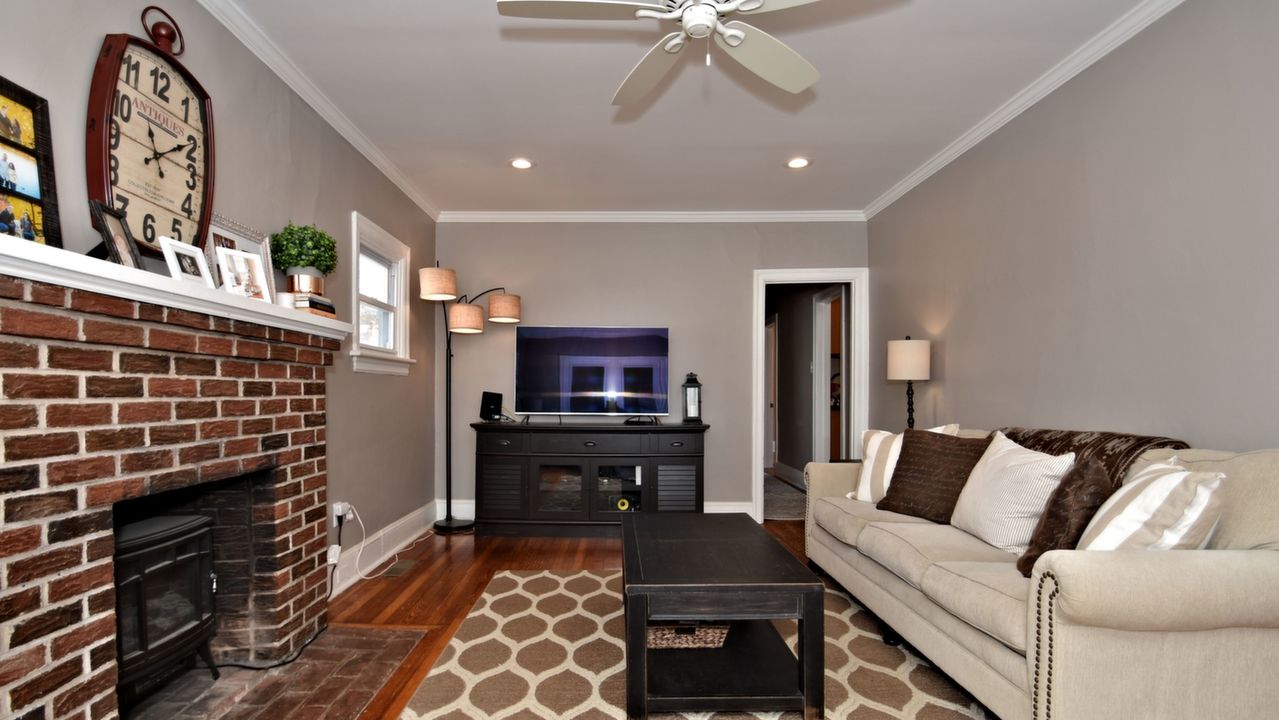 215 Inman Ter, Willow Grove, PA, 19090 Scene 2