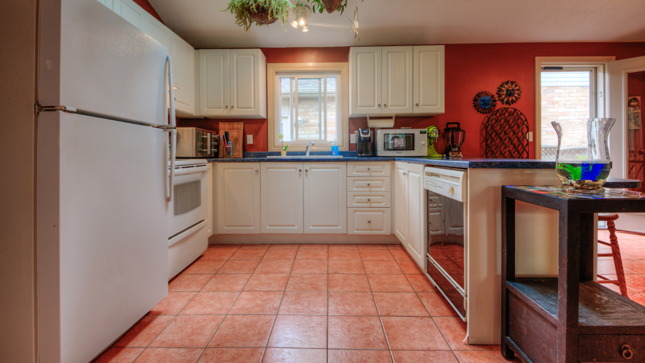 63 Candlewood Drive, Guelph, ON, N1K 1T6 Scene 3