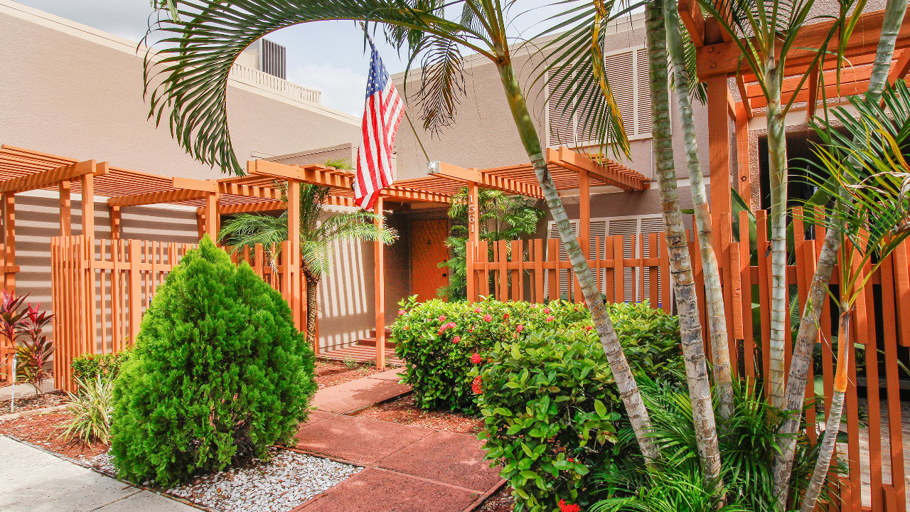1561-NW-113th-Ave-02