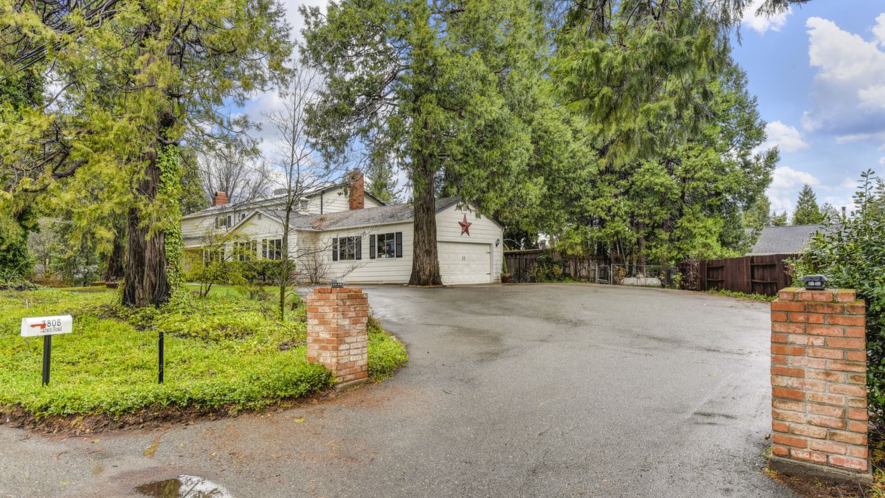 3805 Carson Rd., Camino, CA, 95709 Scene 3