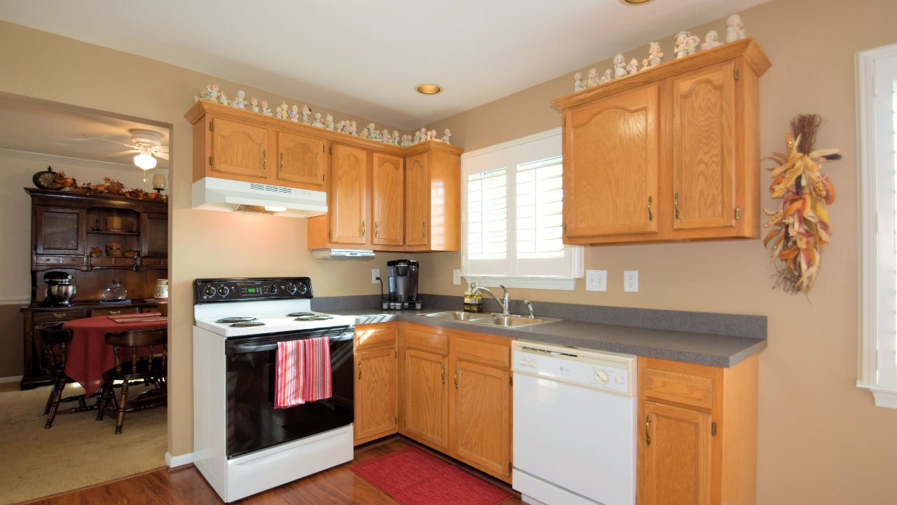 703 S 9th St, Perkasie, PA, 18944 Scene 2