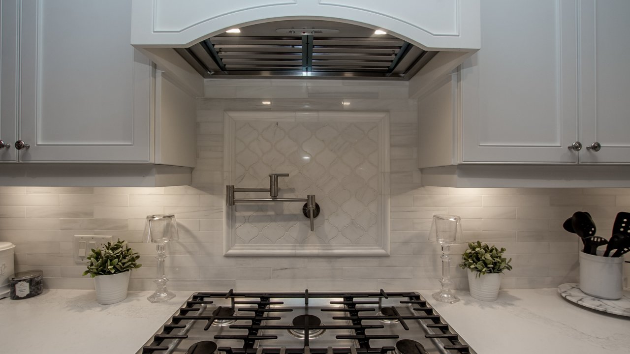 415 MacDonald, Inglewood, ON, L7C 1H3 Scene 4