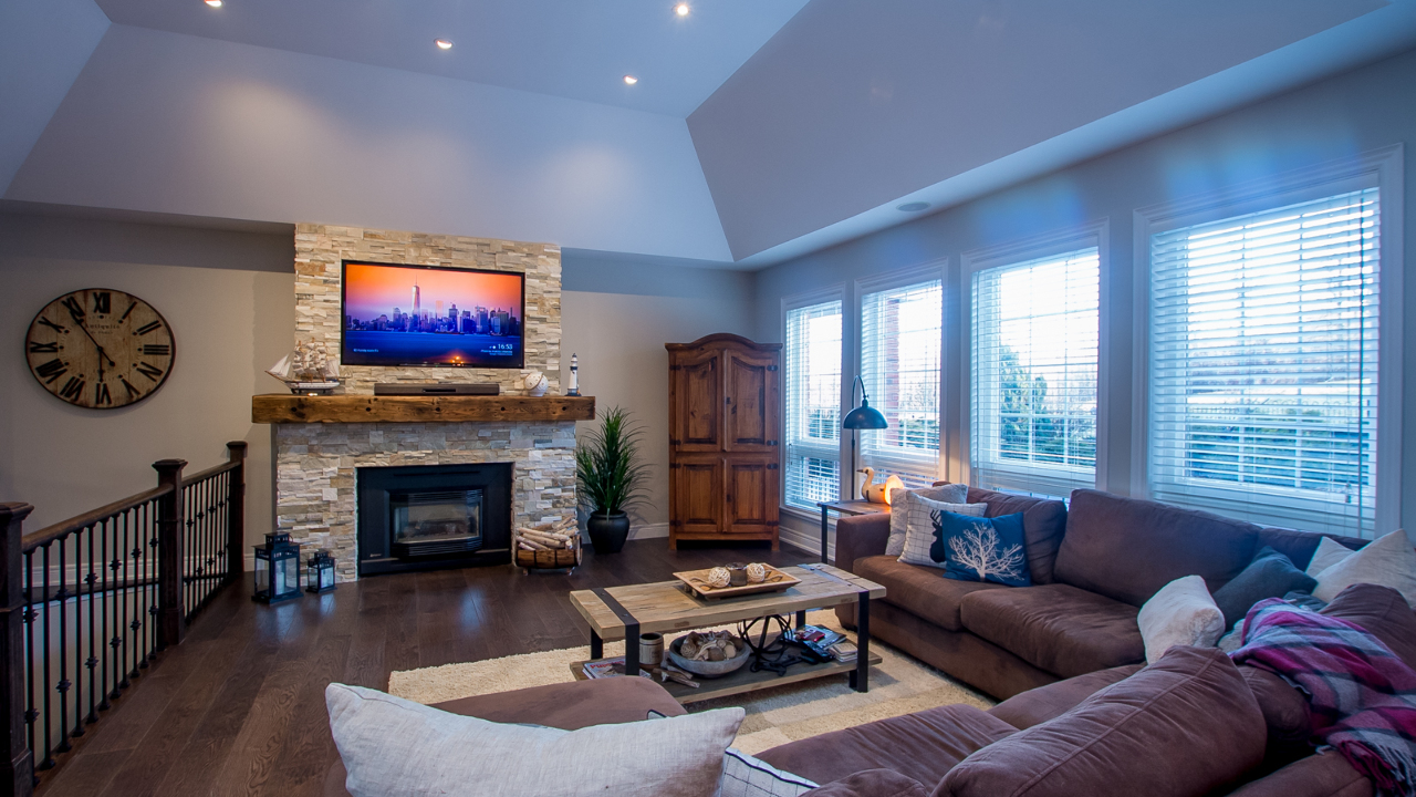 415 MacDonald, Inglewood, ON, L7C 1H3 Scene 3