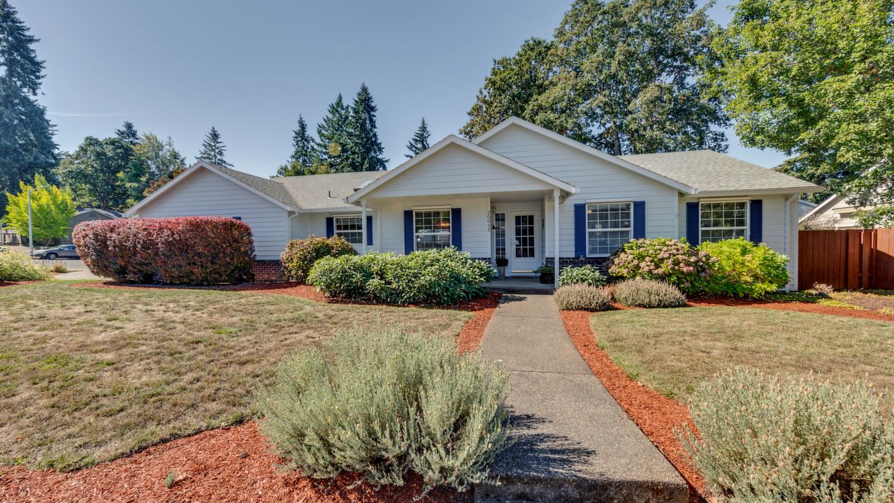 20015 Torrey Pines Ct, Oregon City, OR, 97045 Scene 1