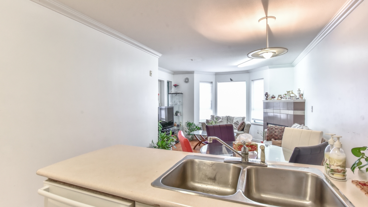 #202-6963 Victoria St., Vancouver, BC, V5P 3Y7 Scene 3