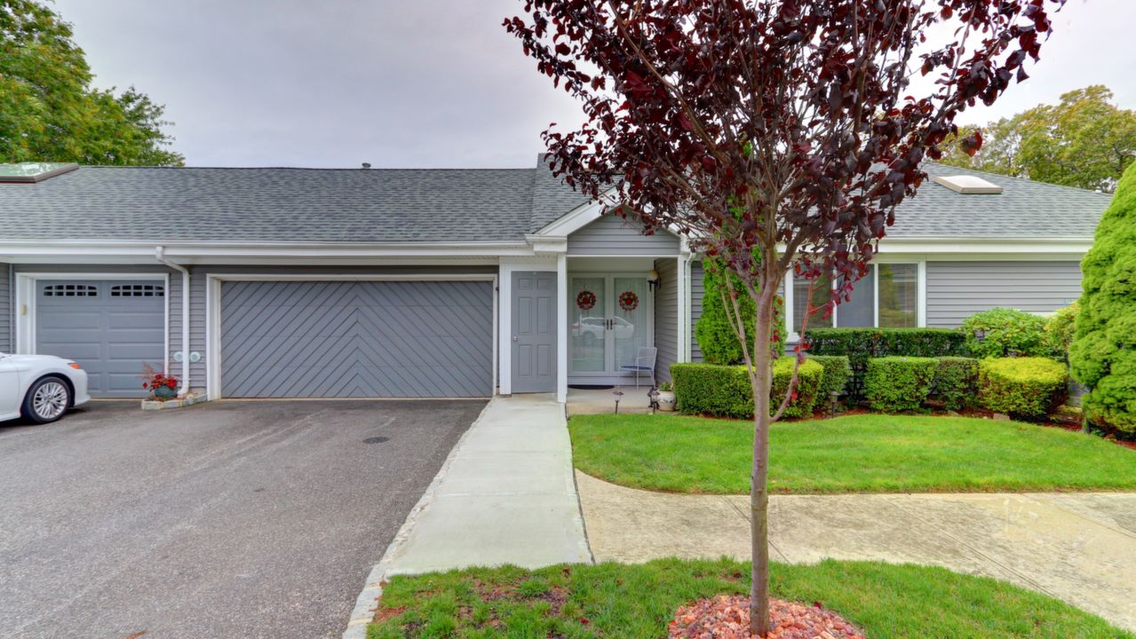 196 River Dr, Moriches, NY, 11955 Scene 3