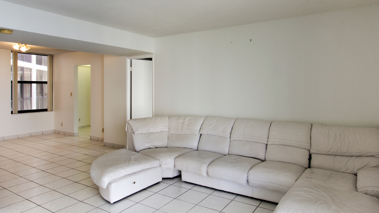 18181-NE-31st-Ct-#1410-03