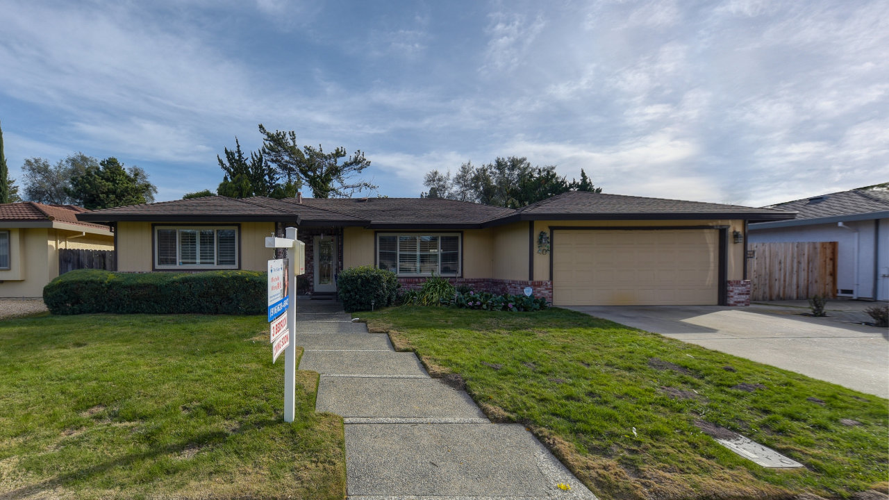 40 Southlite Cir., Sacramento, CA, 95831 Scene 1