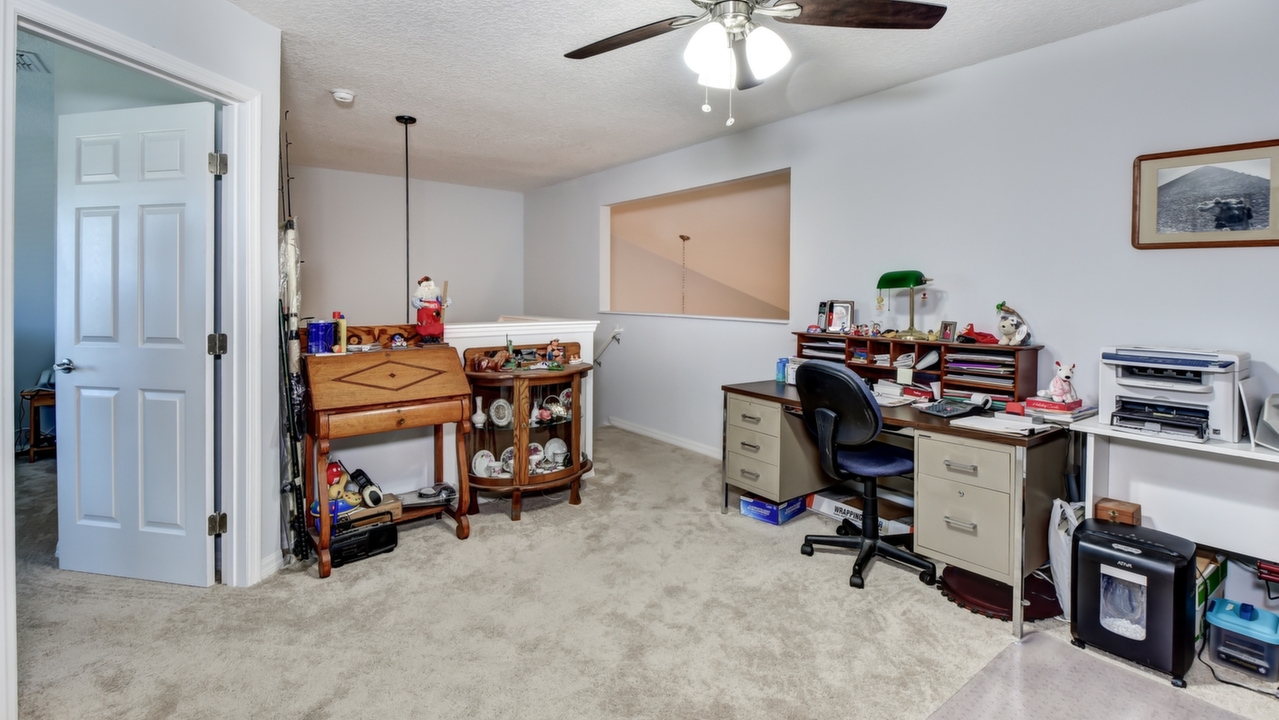 Upstairs Loft / Bonus Room