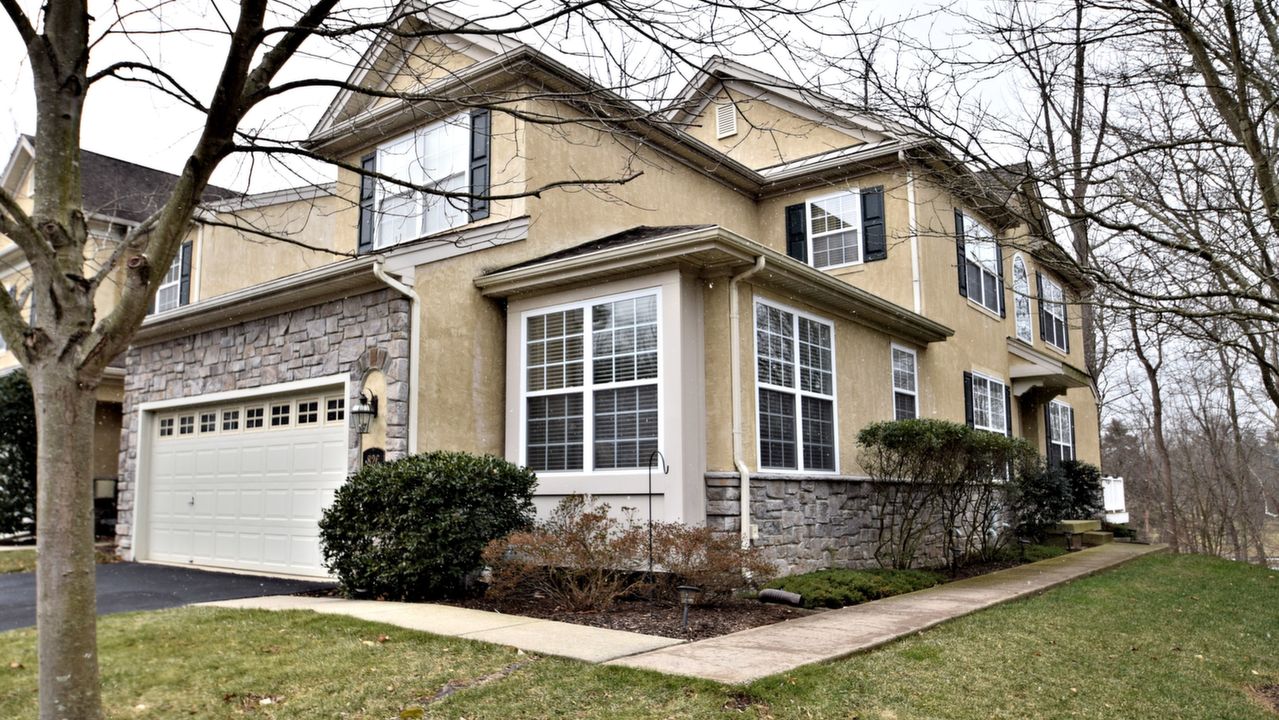 826 Creekview Drive, Blue Bell, PA, 19422 Scene 1