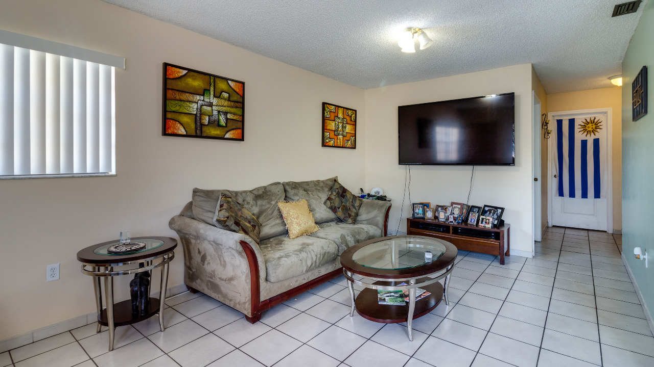 3644-SW-3rd-St-15