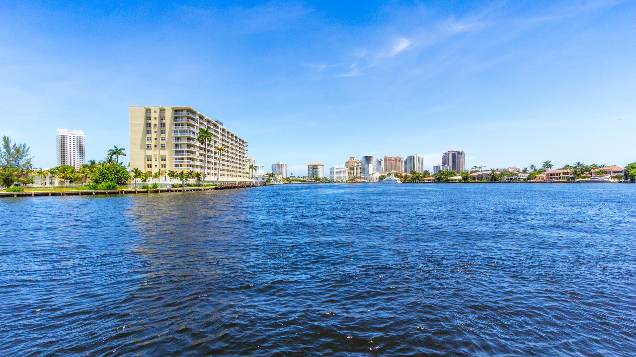 520-Intracoastal-Dr-03