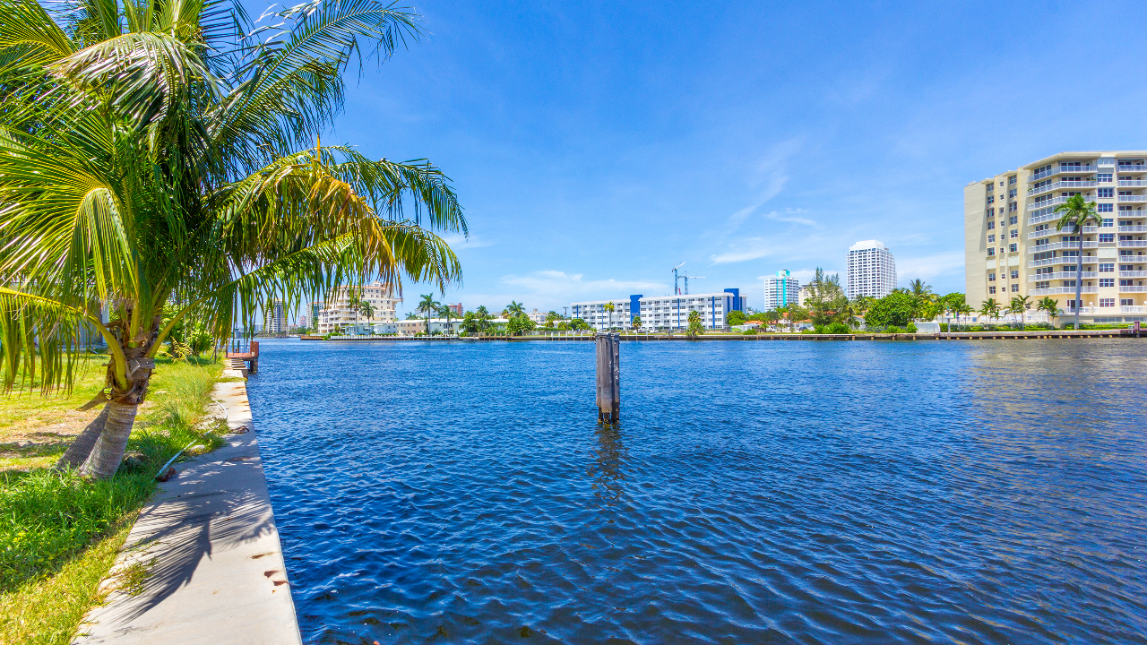 520-Intracoastal-Dr-01