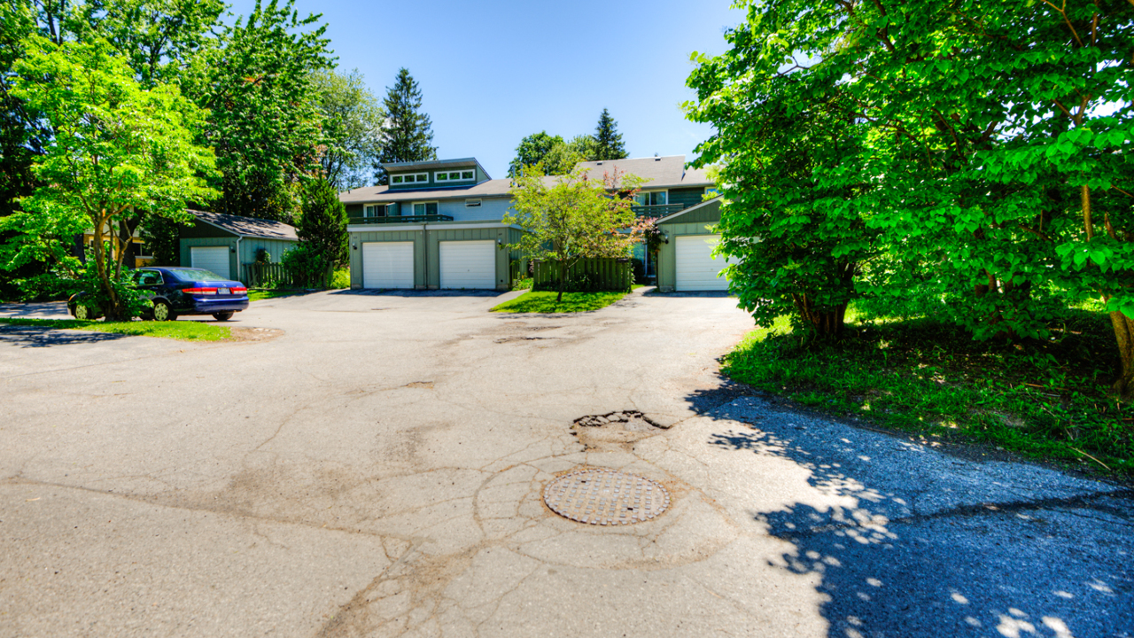 306 Scottsdale Drive, Guelph, ON, N1G 2K8 Scene 2