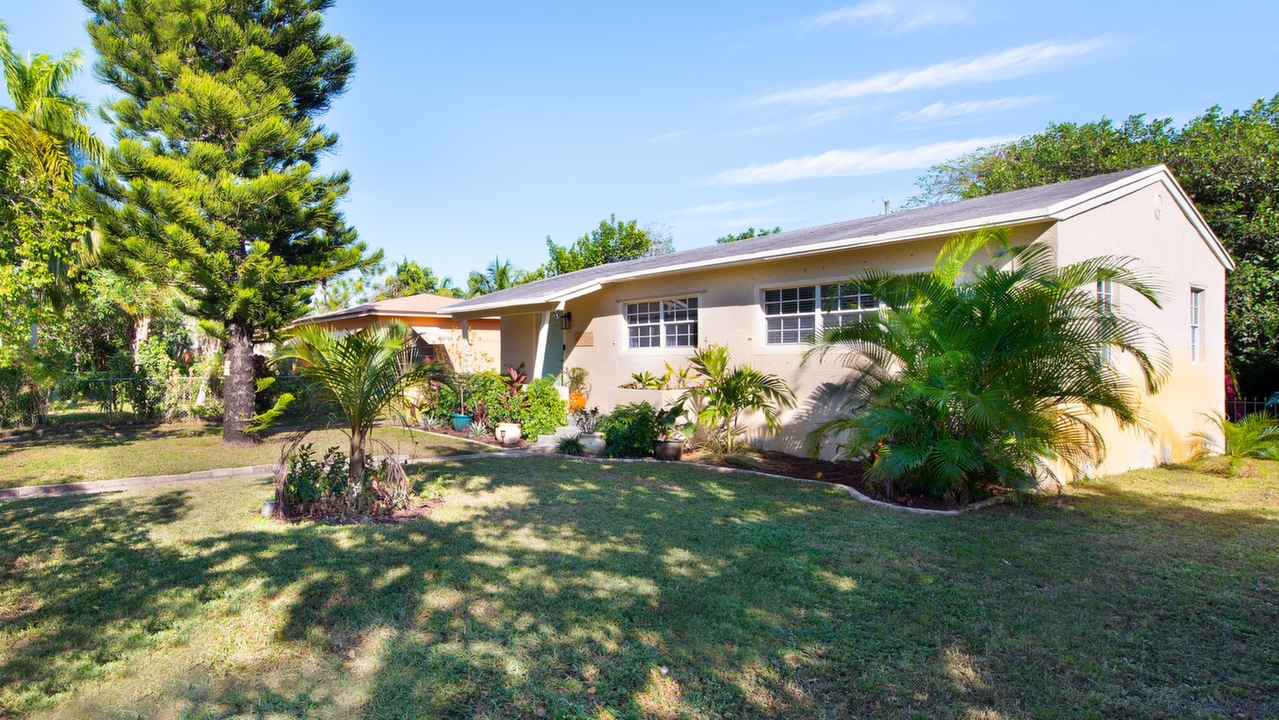 1726-NW-8th-Ave-01