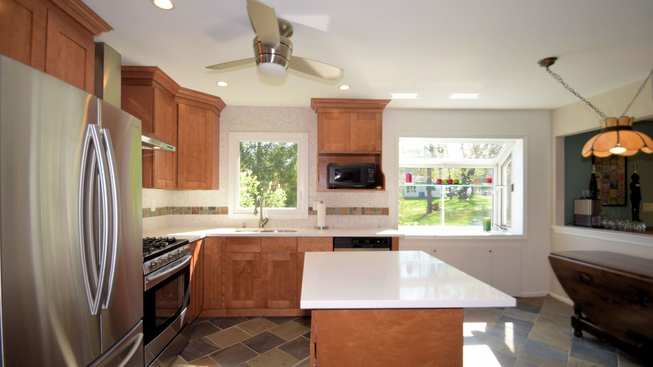 1050 S Houston Rd, Yardley, PA, 19067 Scene 3